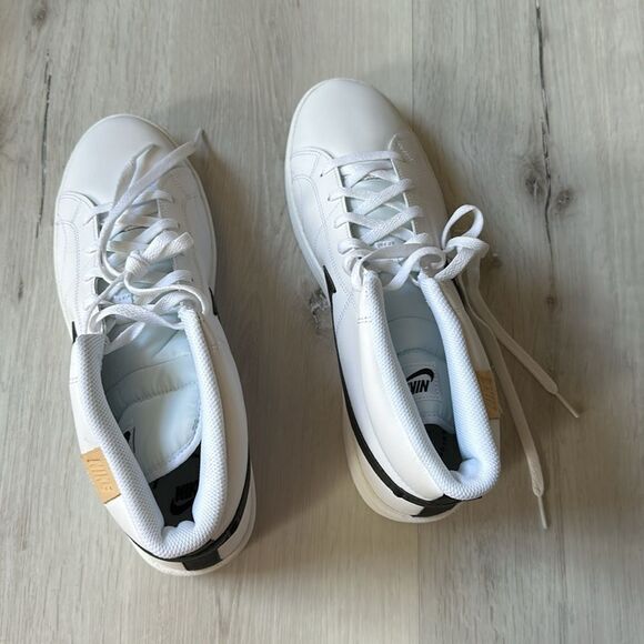 Nike Court Royale 2 Mid Sneaker Size 11.5 in White/black Stitch Fix NWT - Picture 11 of 14